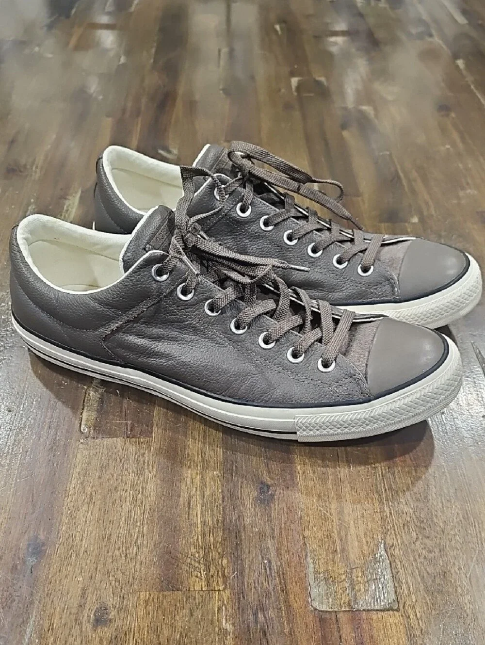 Converse Men's Leather Low-Top Sneakers - Picture 2 of 7